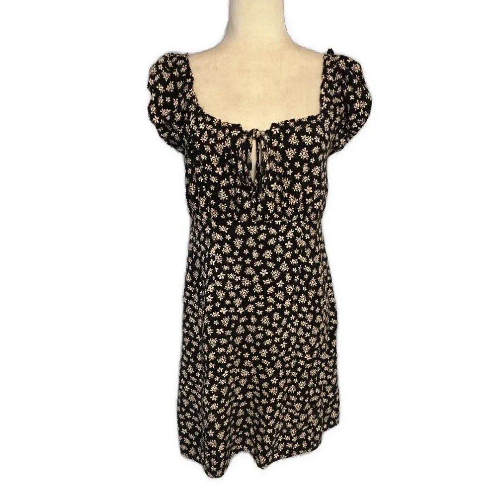 aeropostale black floral cold shoulder short sleeve mini dress Small